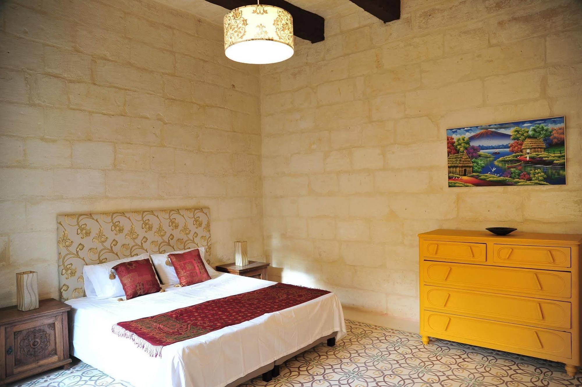 Bed and Breakfast The Stonehouse San Ġiljan Exterior foto